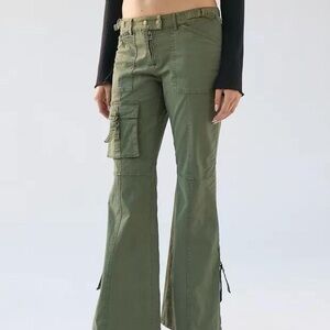 BDG Low-Rise Flare Khaki Green “Astor” Cargo Pants